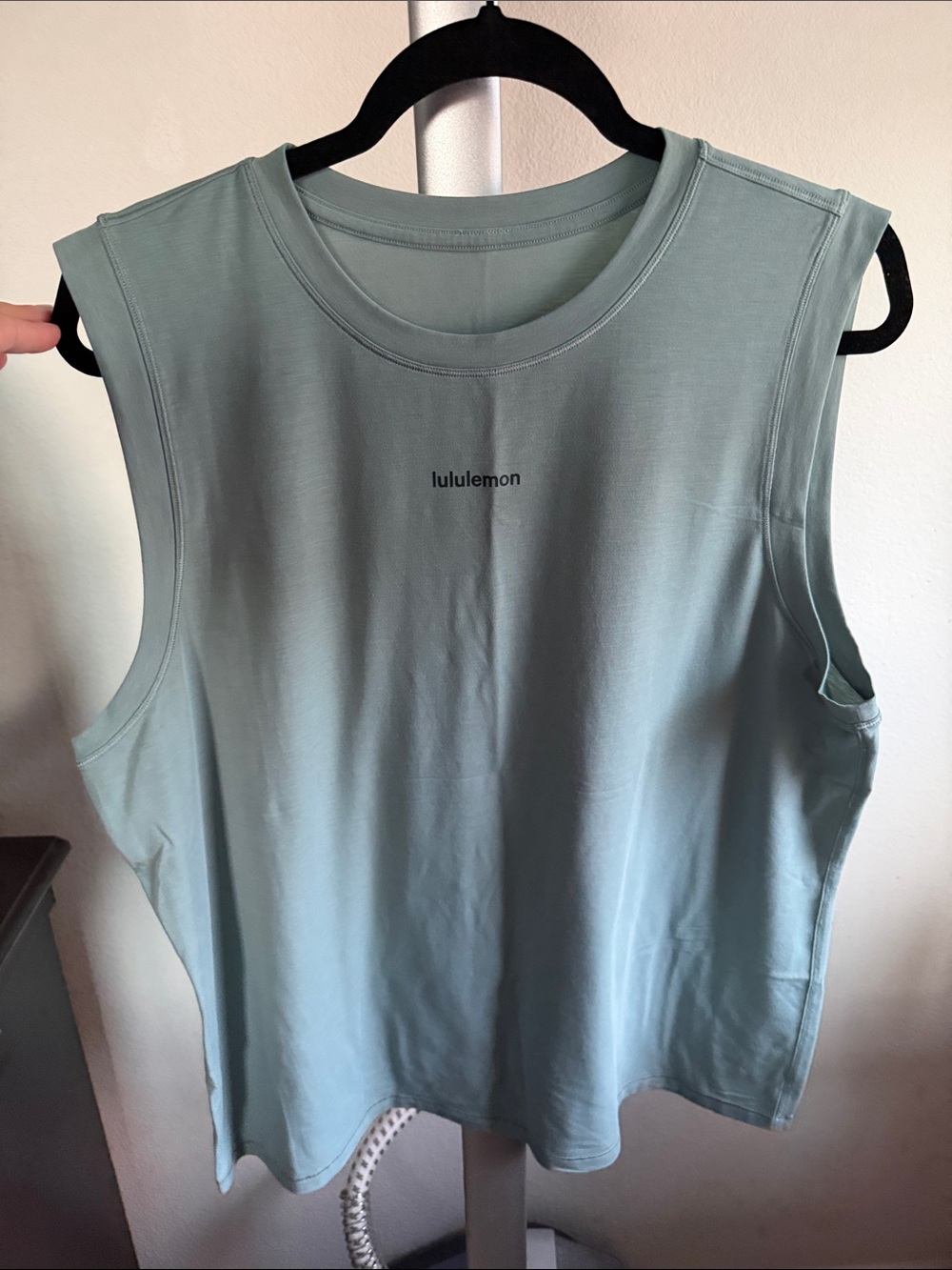 lululemon athletica Sleeveless Tank Top in Light Sage Green